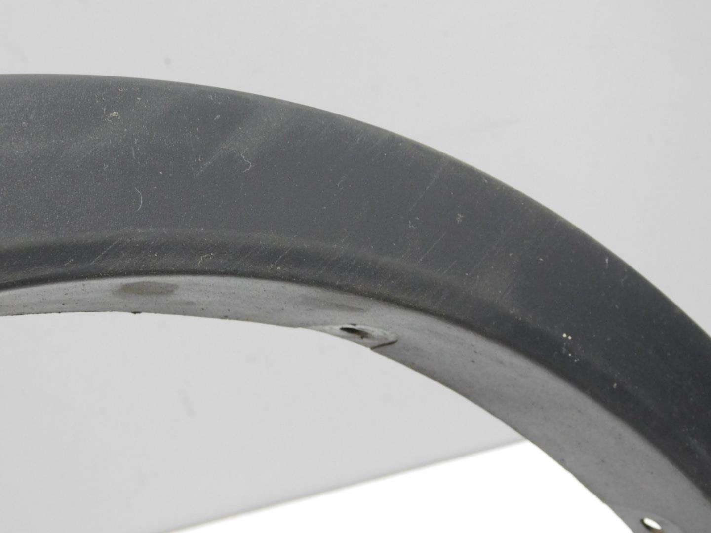 Накладка заднего крыла правого