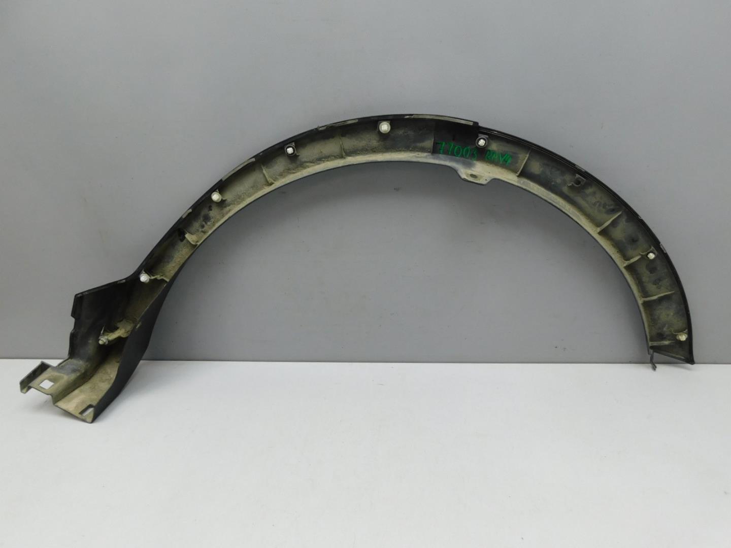 Накладка заднего крыла правого