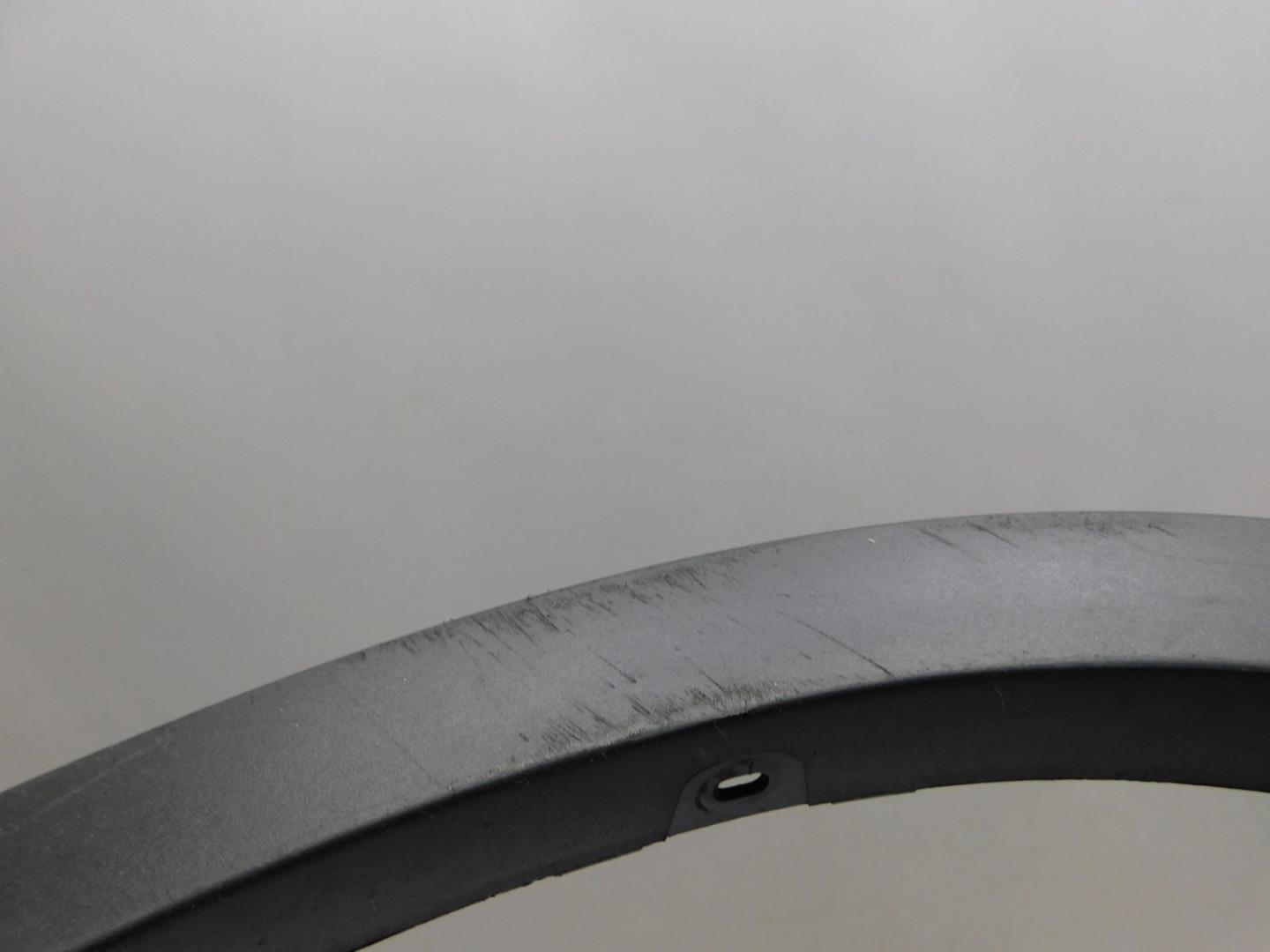 Накладка заднего крыла правого