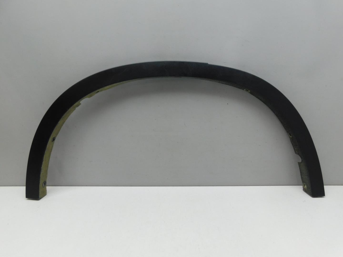 Накладка заднего крыла правого