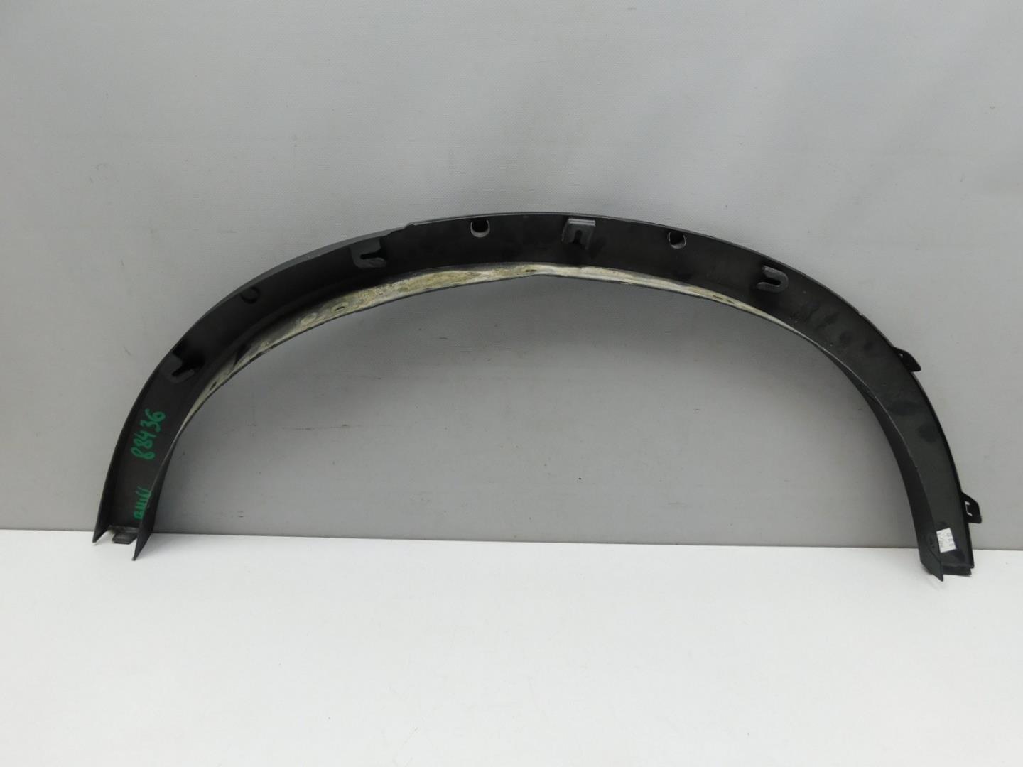 Накладка заднего крыла правого