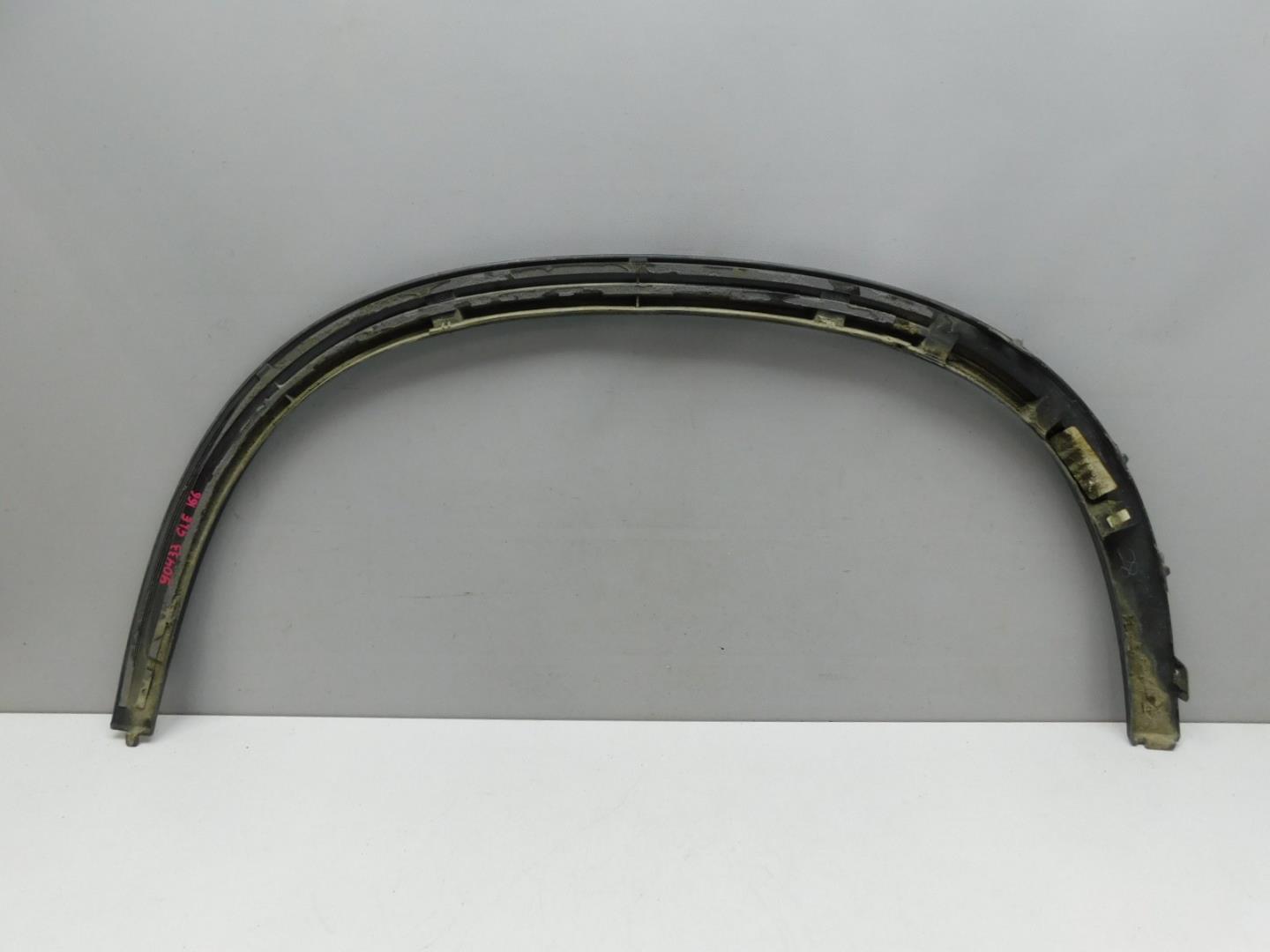 Накладка заднего крыла правого