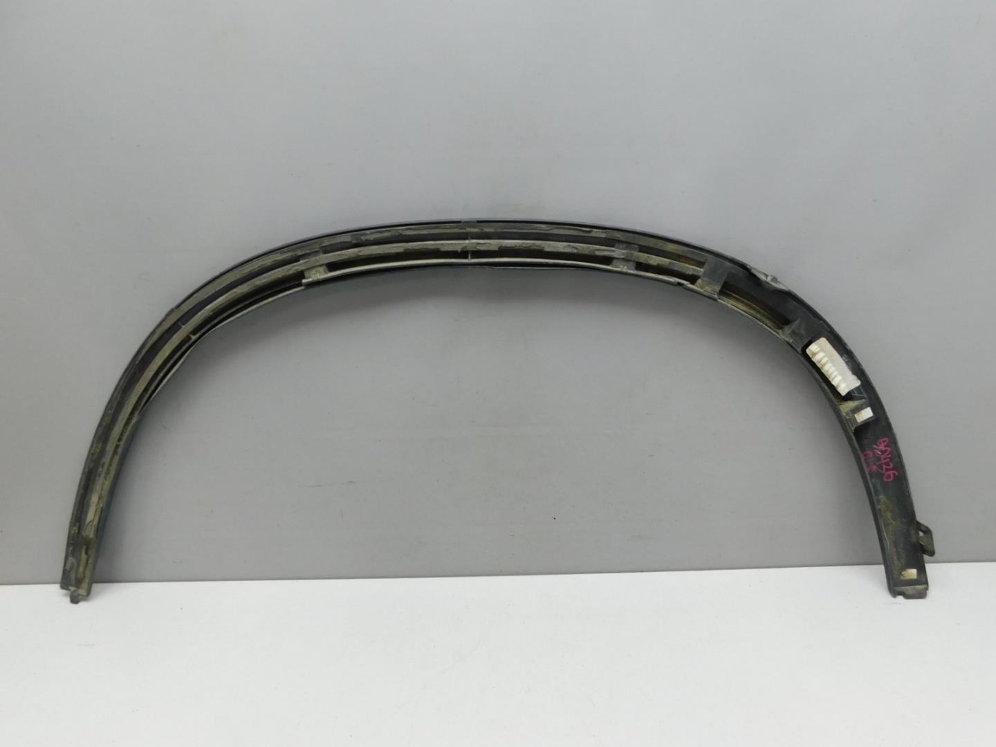 Накладка заднего крыла правого