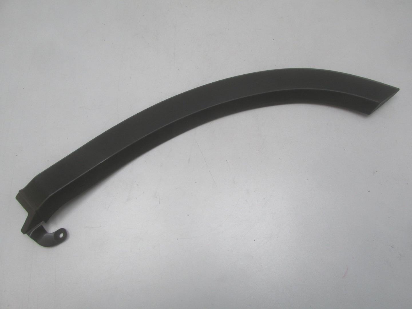 Накладка двери задней левой