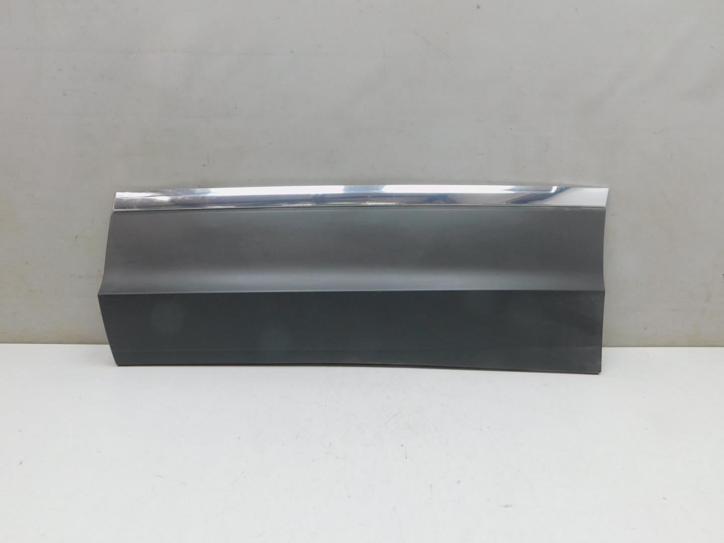 Накладка двери задней левой