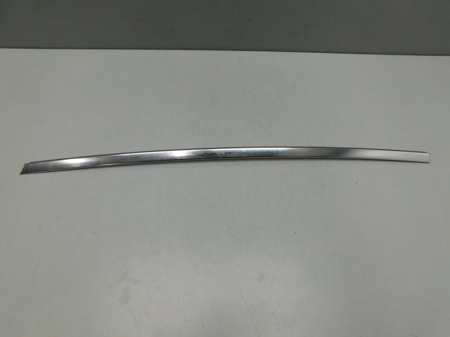 Накладка двери задней правой