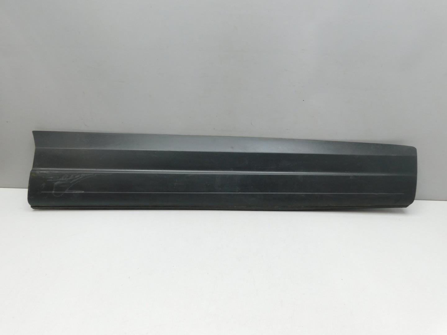 Накладка двери передней правой