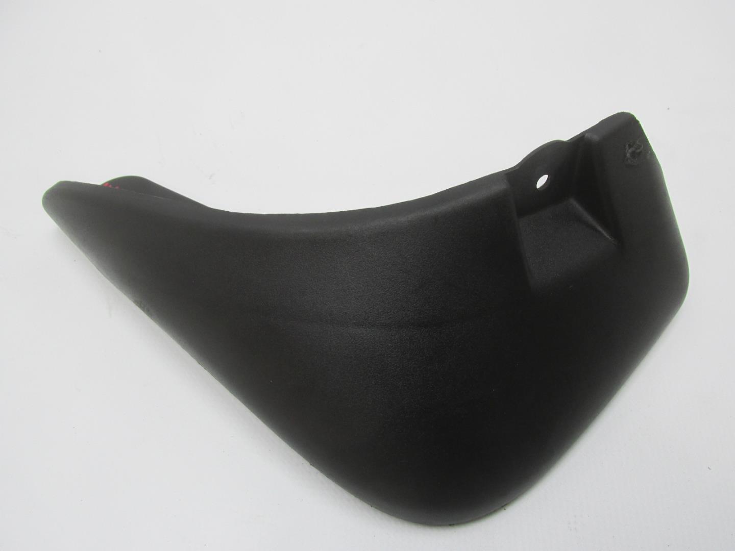 Брызговик задний левый