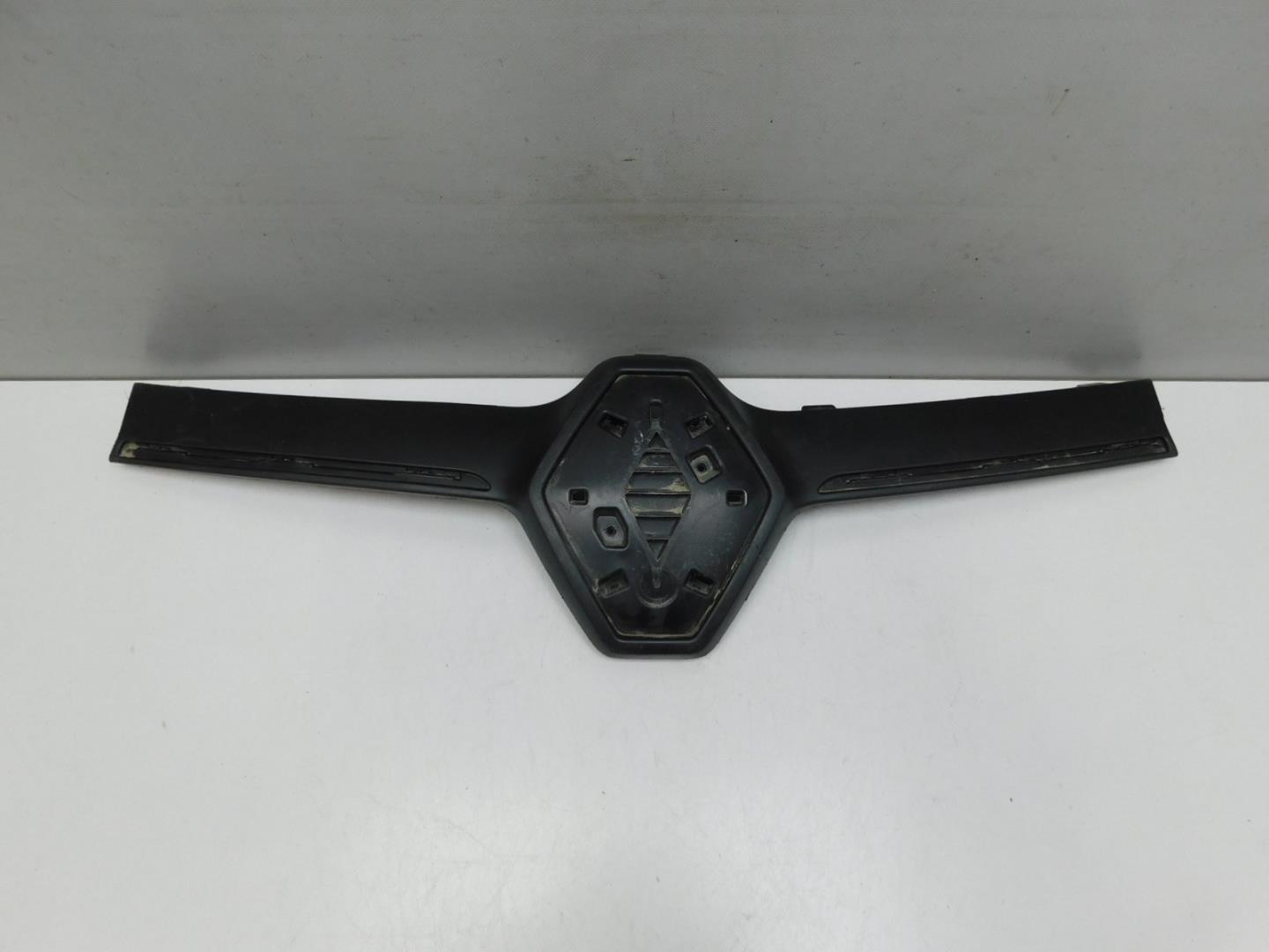 Накладка на решетку радиатора