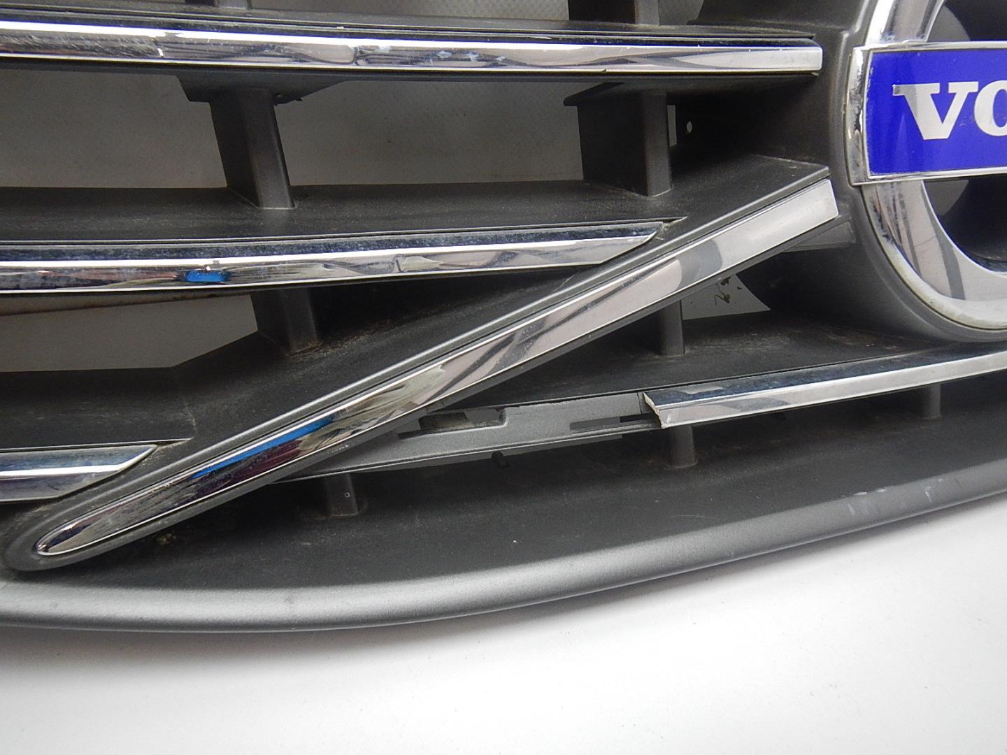 Решетка радиатора