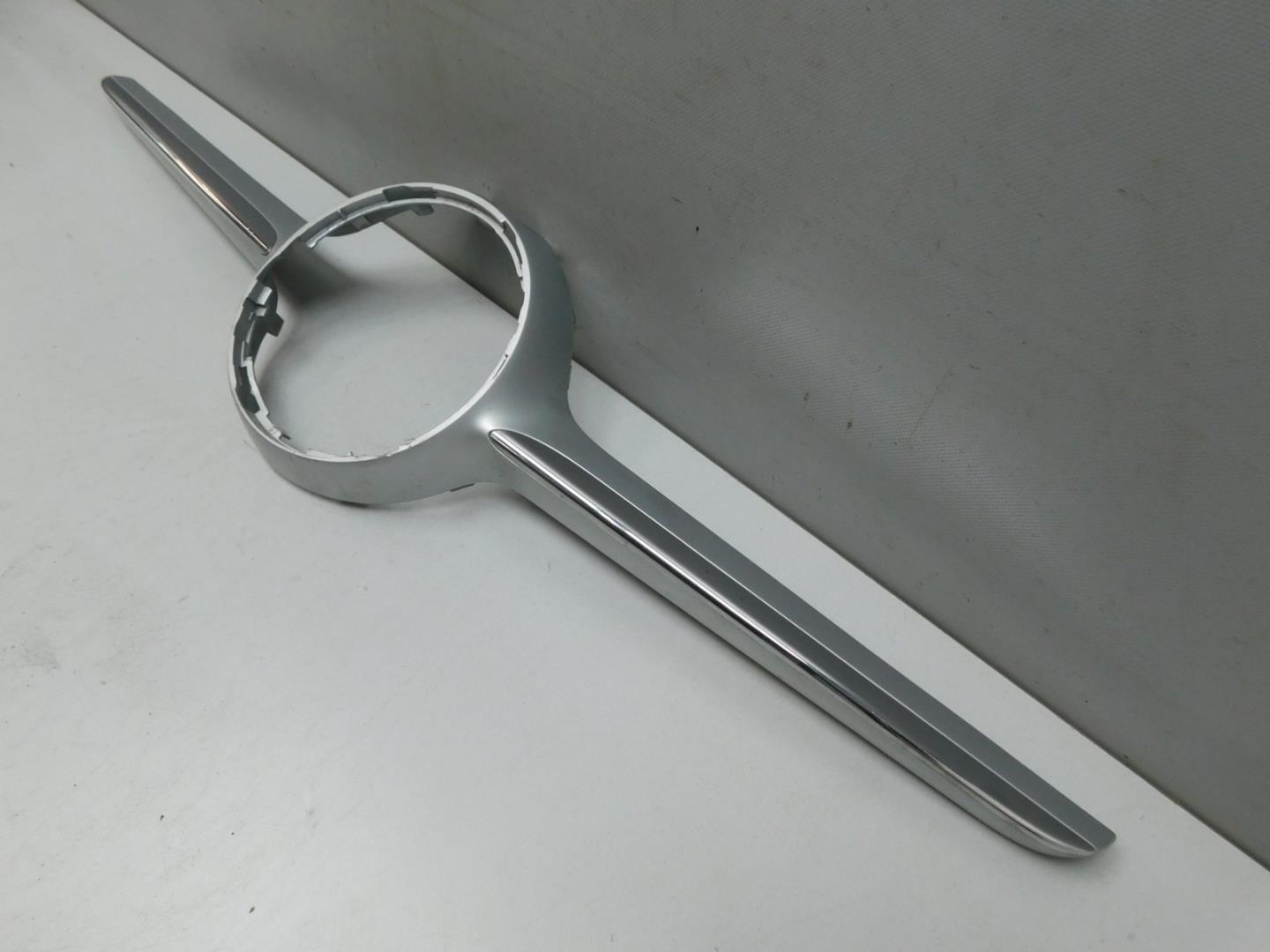 Накладка на решетку радиатора