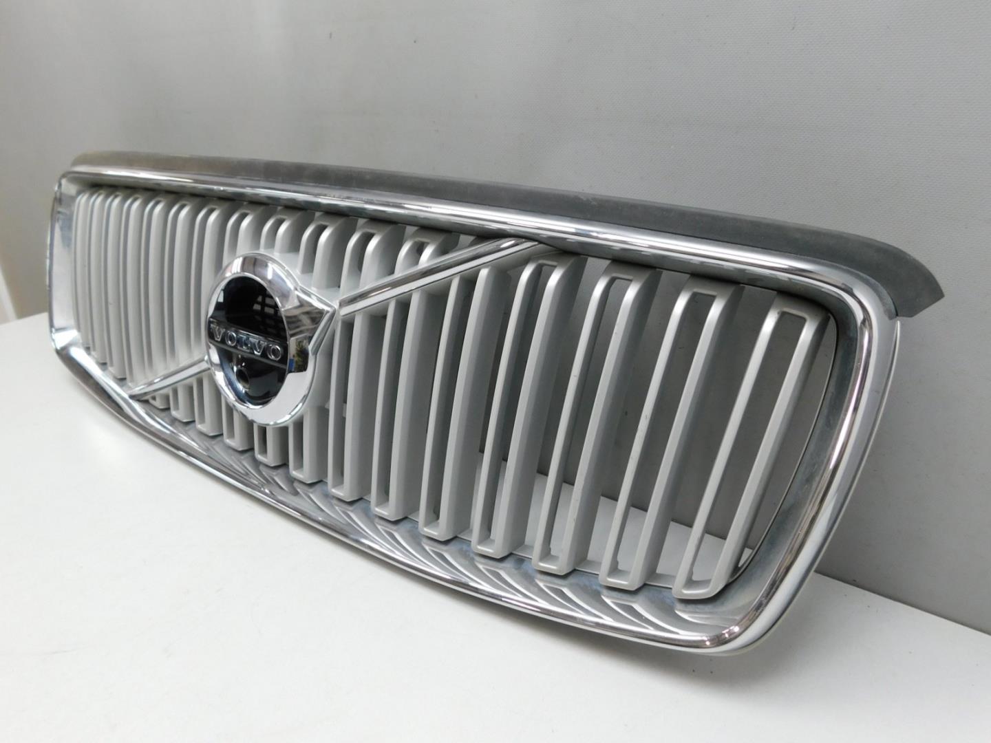 Решетка радиатора