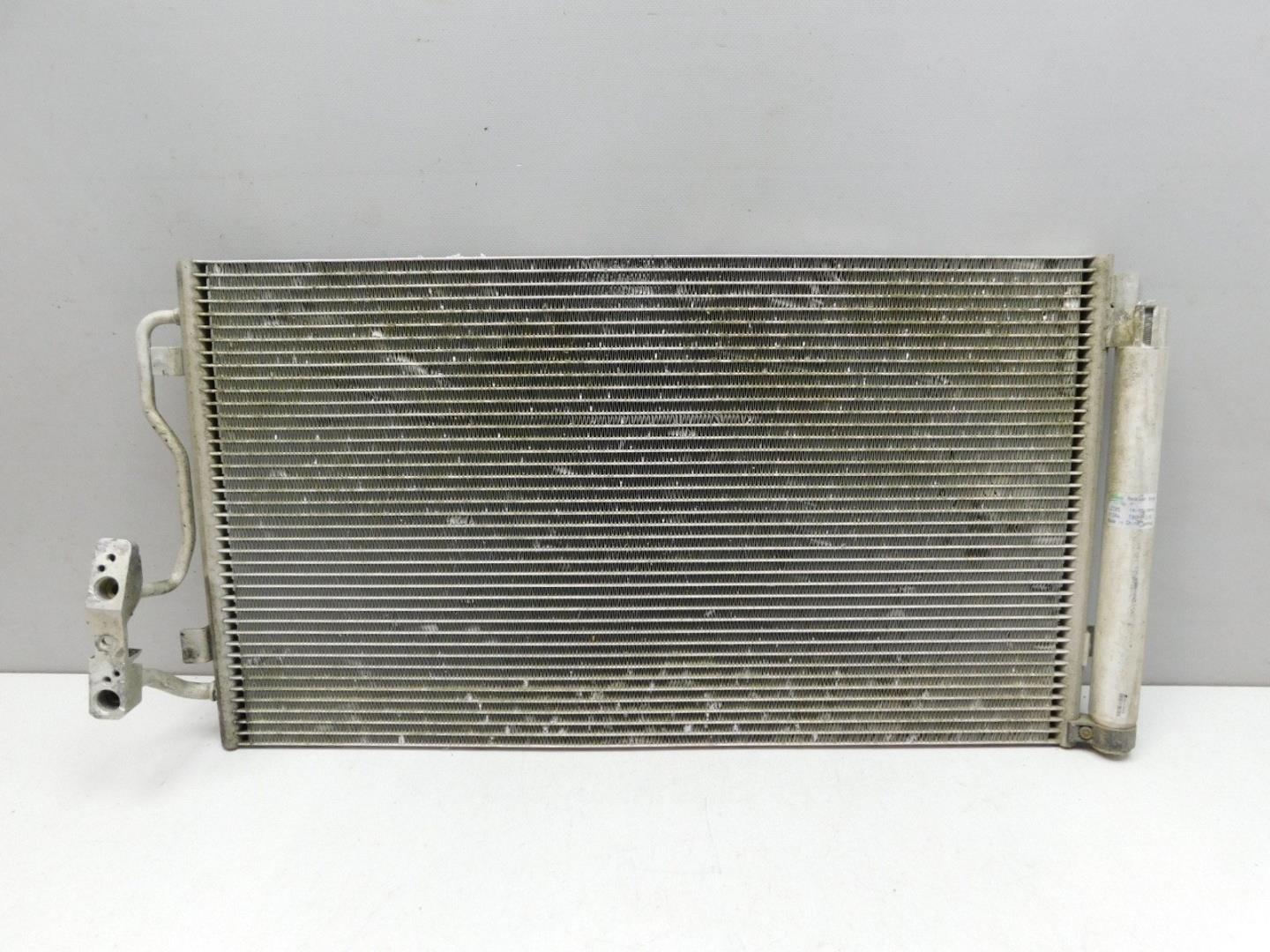 Радиатор кондиционера / конденсер