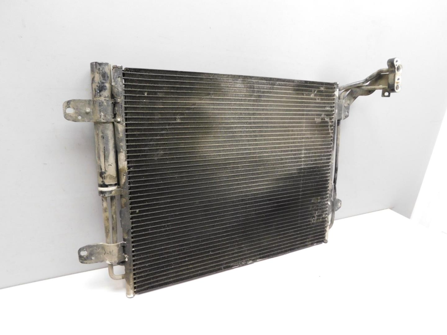 Радиатор кондиционера / конденсер