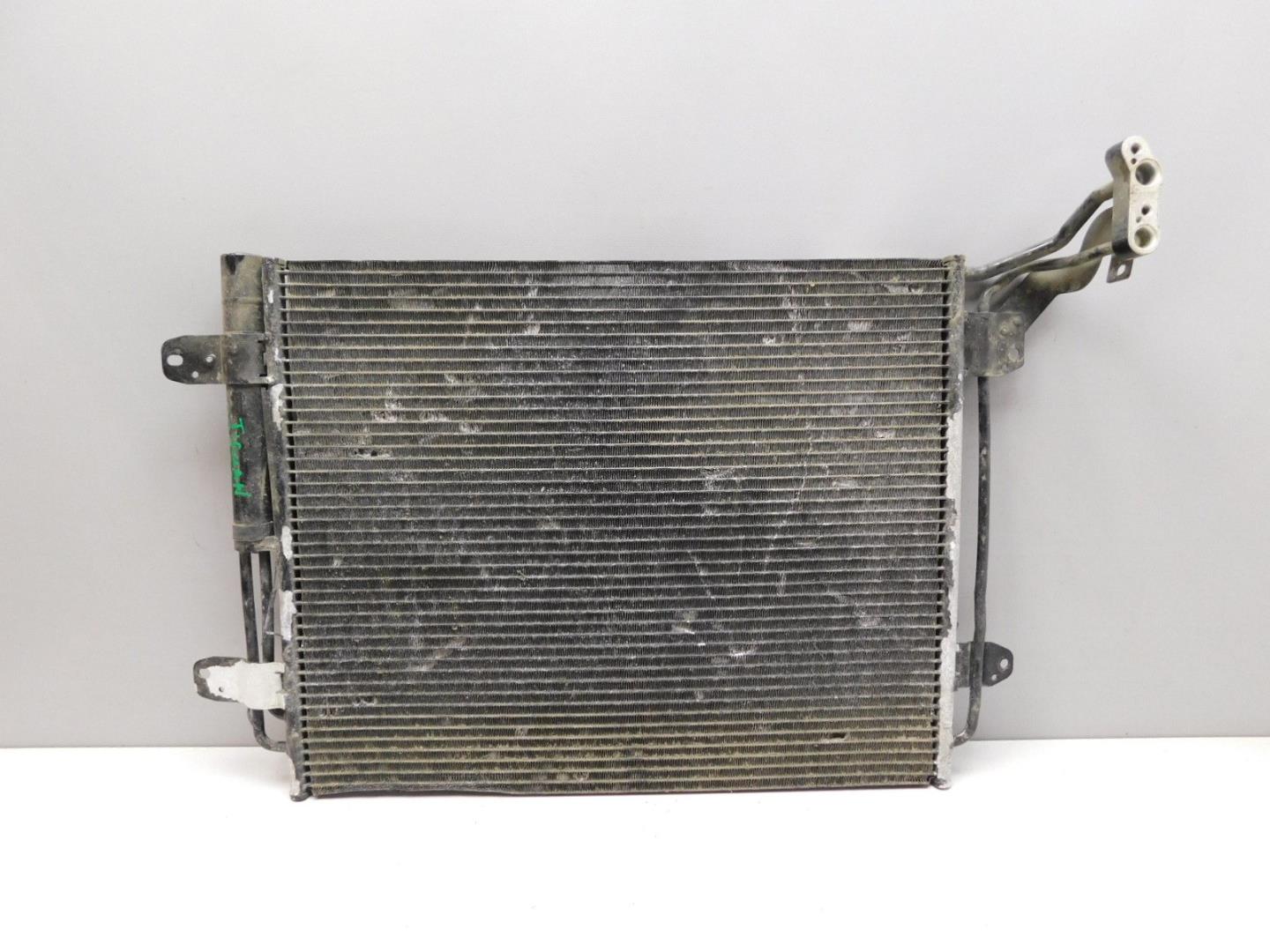 Радиатор кондиционера / конденсер
