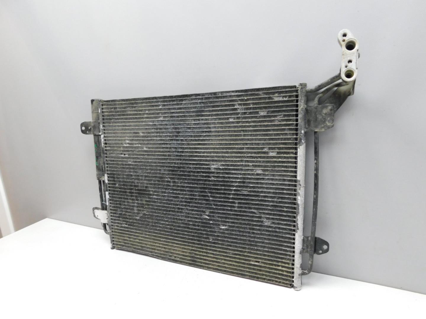 Радиатор кондиционера / конденсер