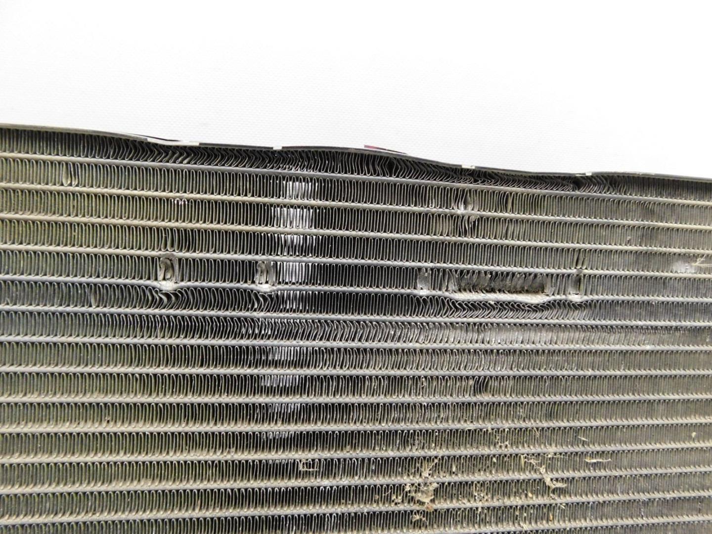 Радиатор кондиционера / конденсер