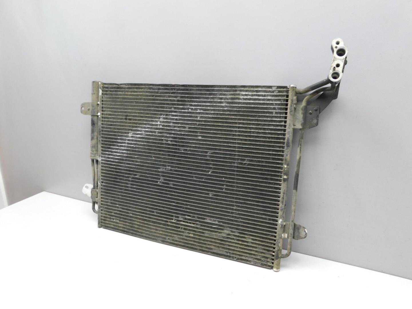 Радиатор кондиционера / конденсер