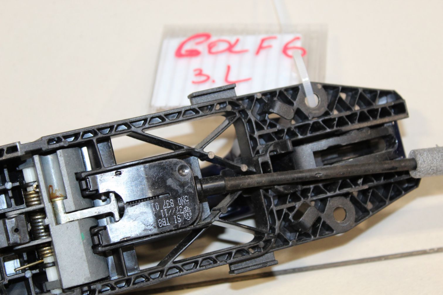 AP-0011467833 AP-0011467833