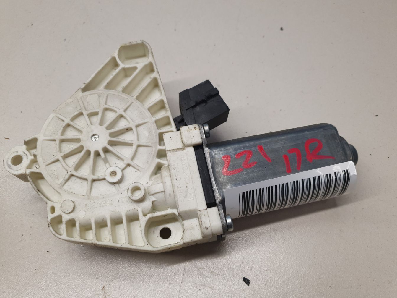 AP-0012830282 AP-0012830282