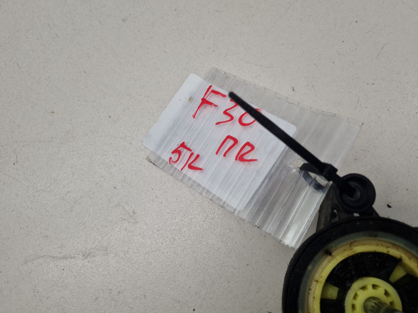 AP-0013428927 AP-0013428927