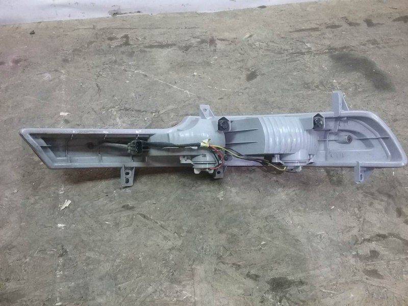 Фонарь задний в бампер левый