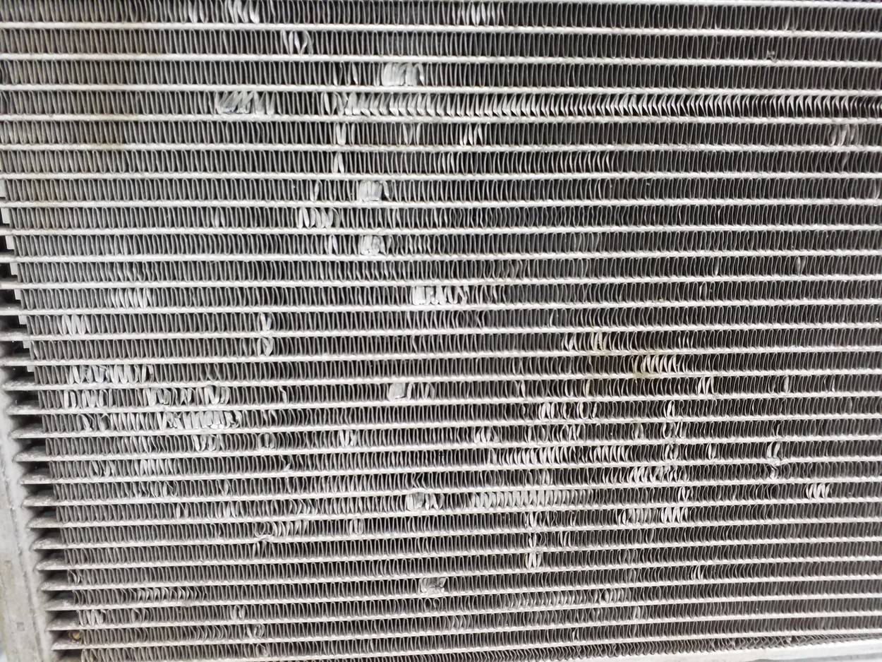 Радиатор кондиционера / конденсер