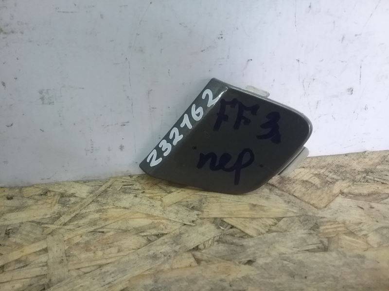 Заглушка буксировочного крюка