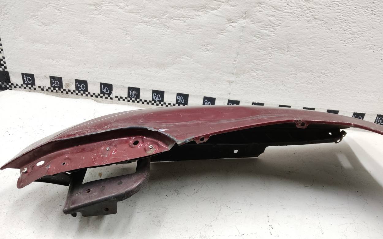 Крыло переднее левое