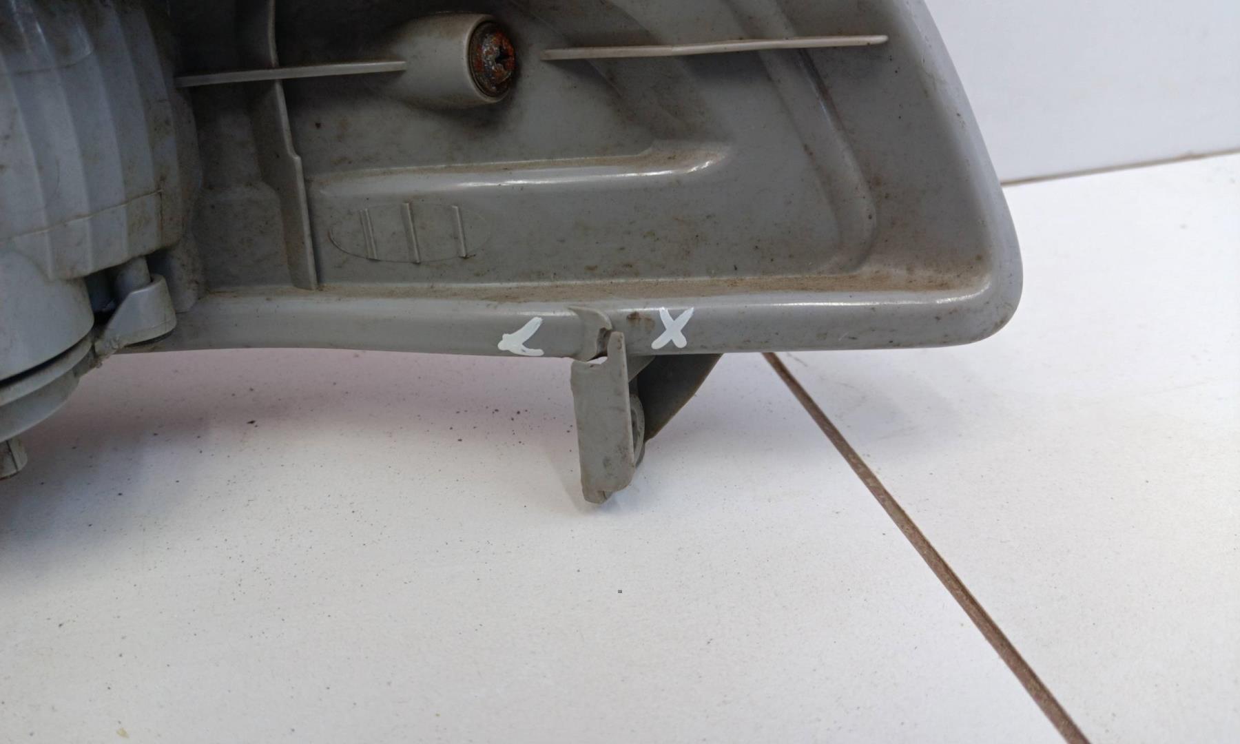 Фонарь задний в бампер левый