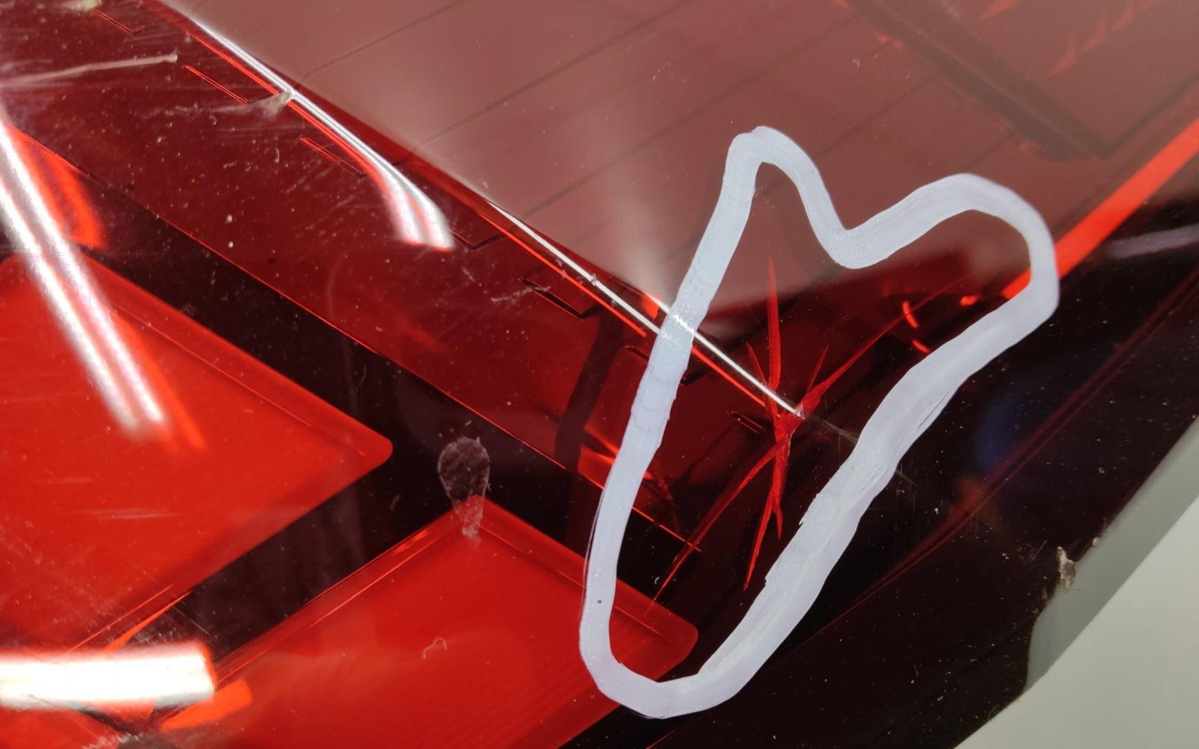 Фонарь задний наружный правый