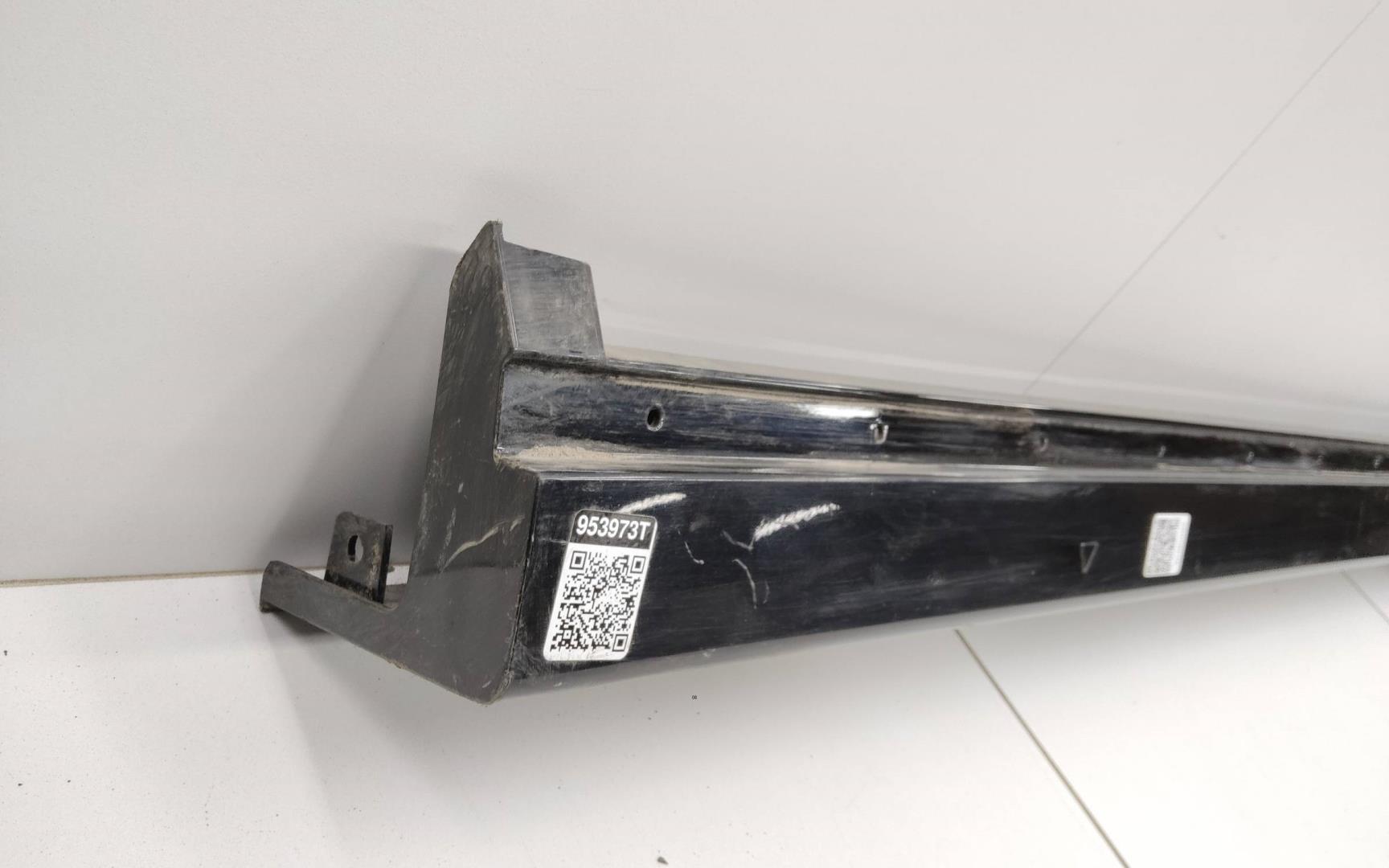 Накладка на порог (наружная)