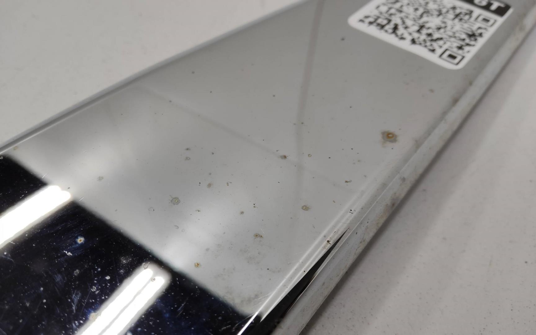 Молдинг передней правой двери