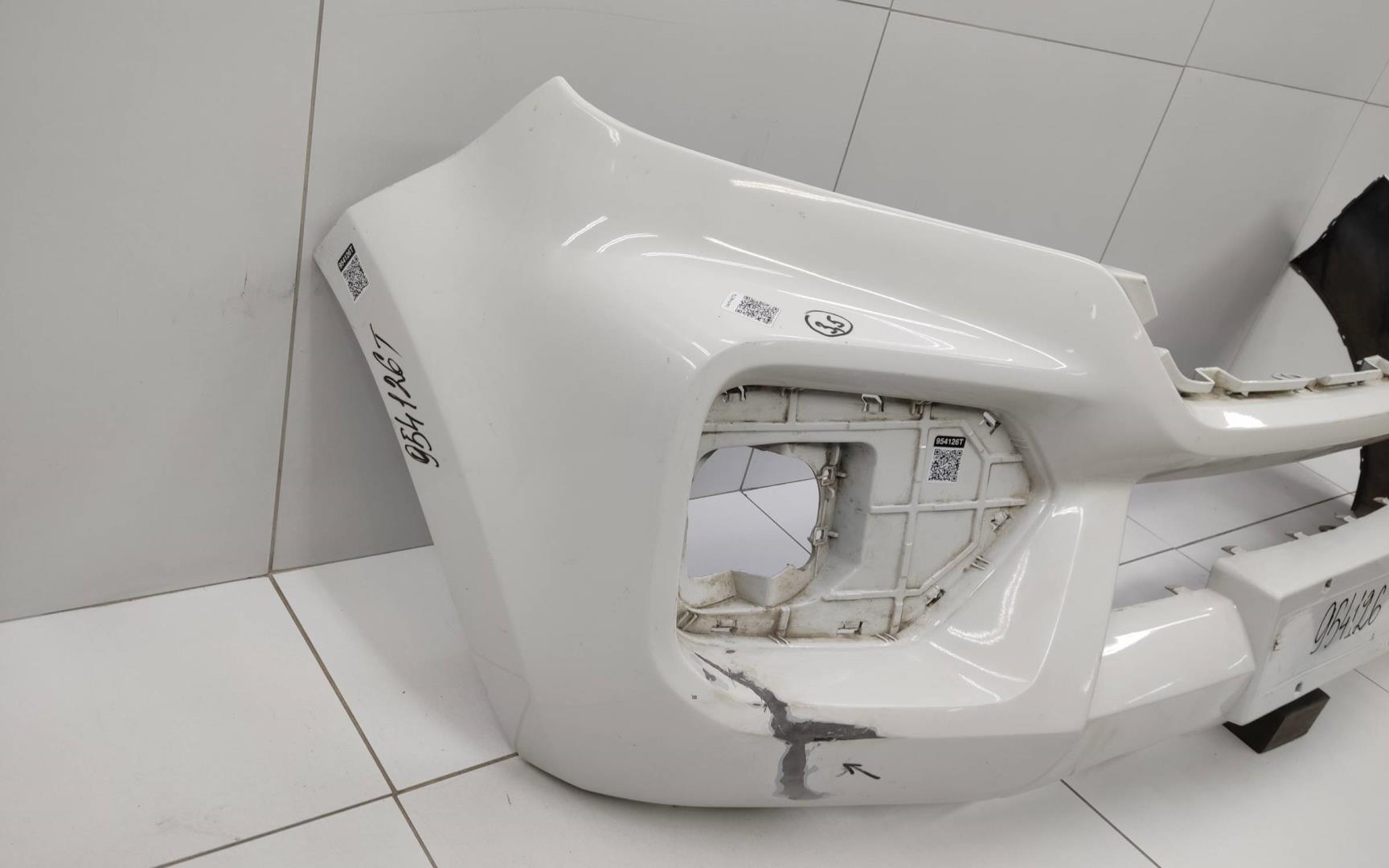 Бампер передний