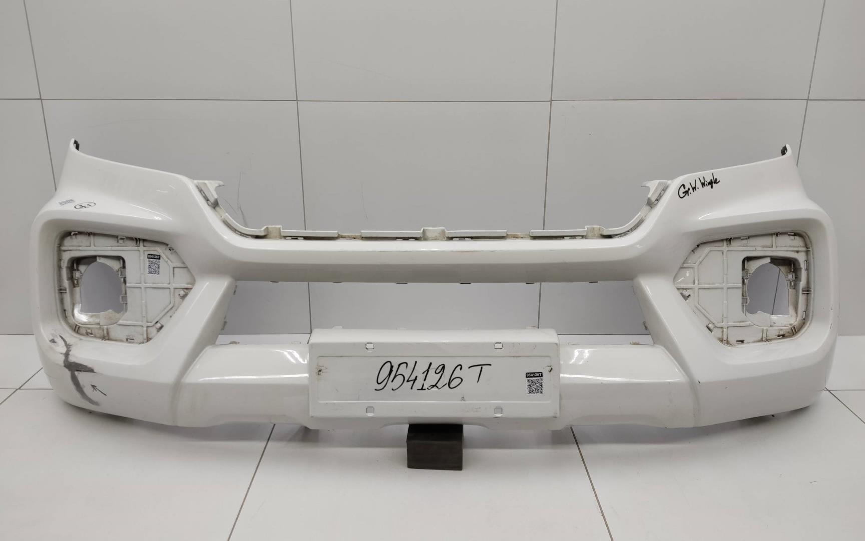 Бампер передний