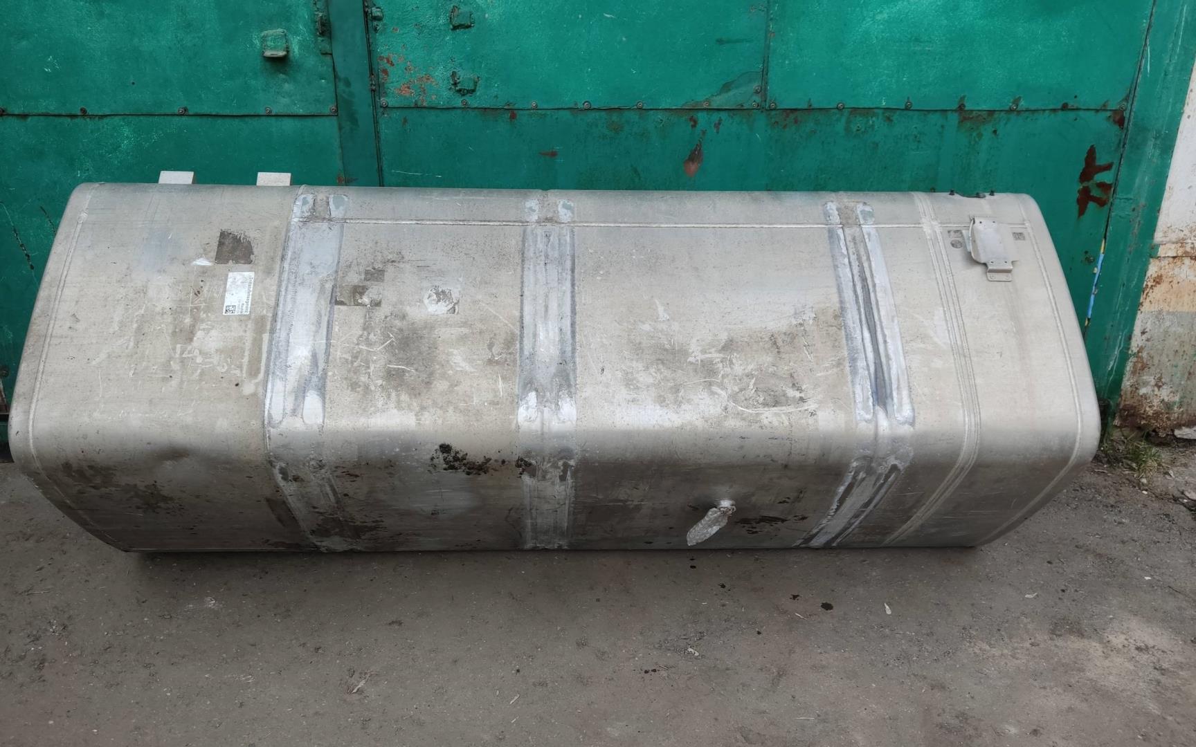 Бак топливный