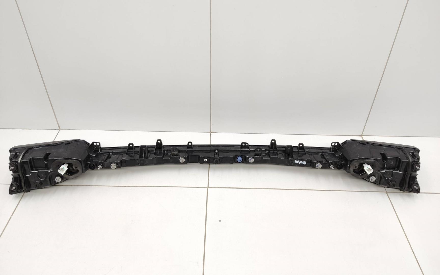 Фонарь задний