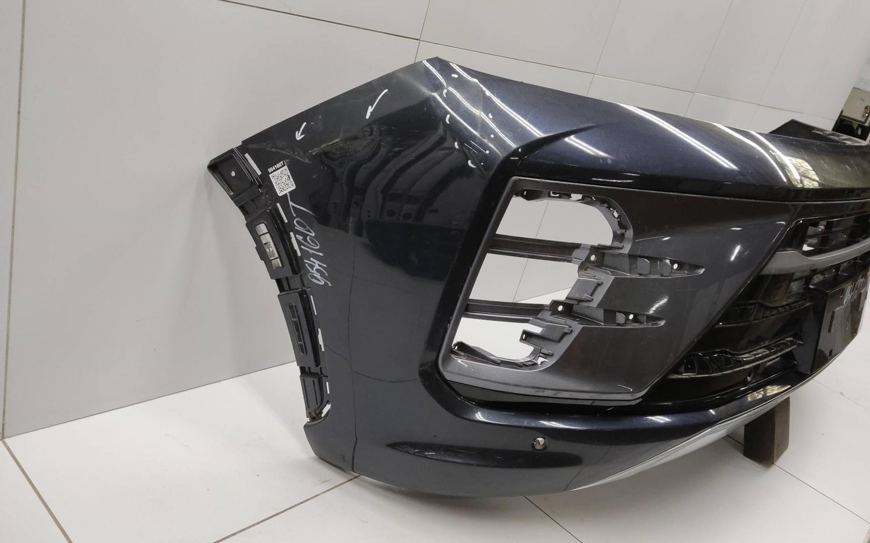 Бампер передний