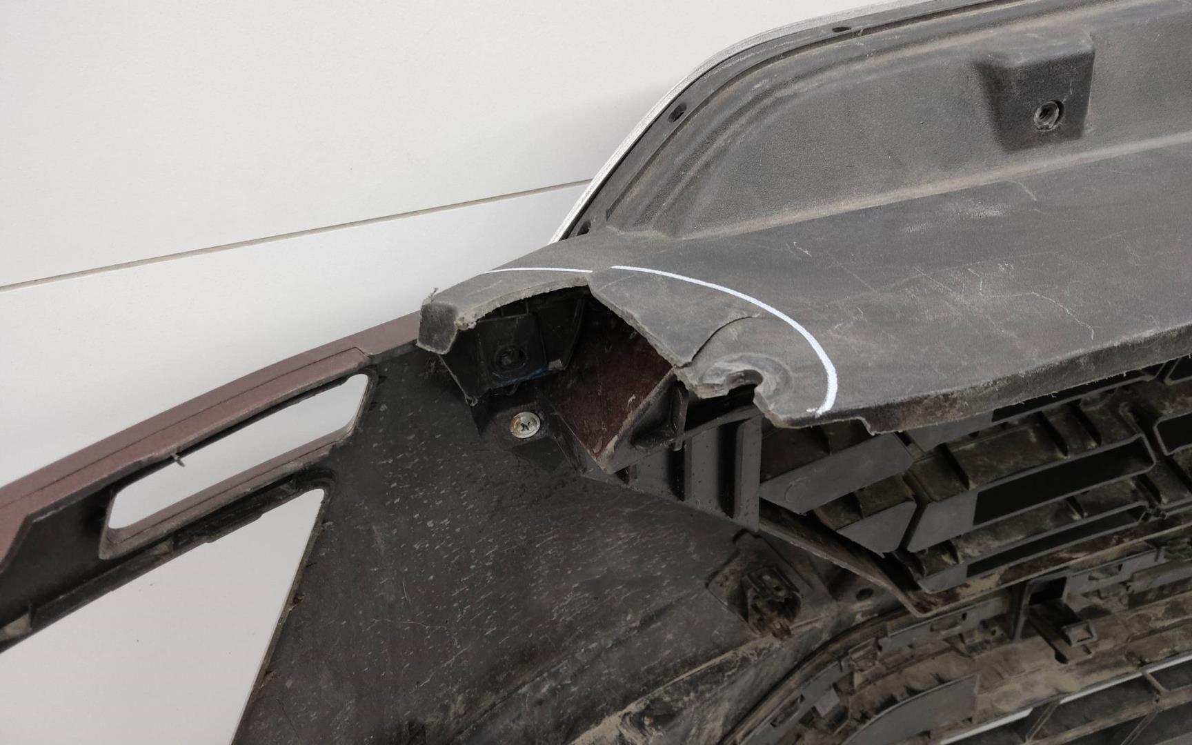 Бампер передний