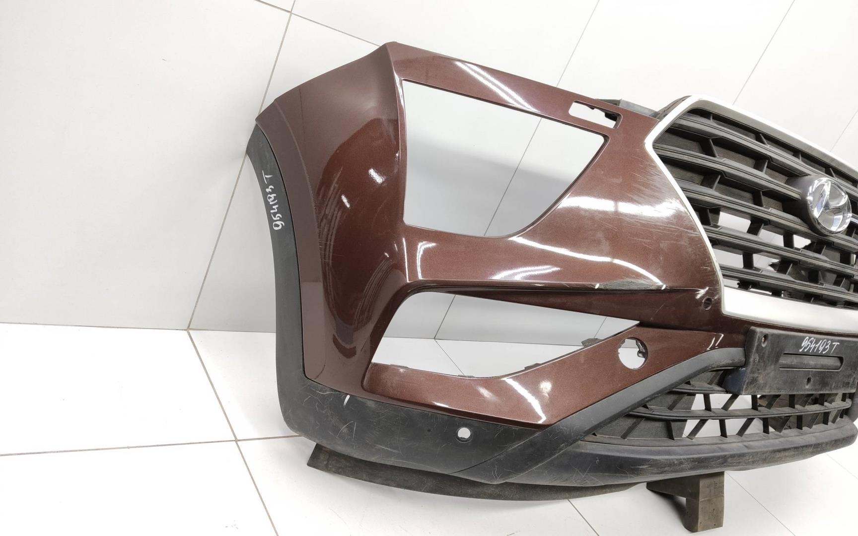 Бампер передний