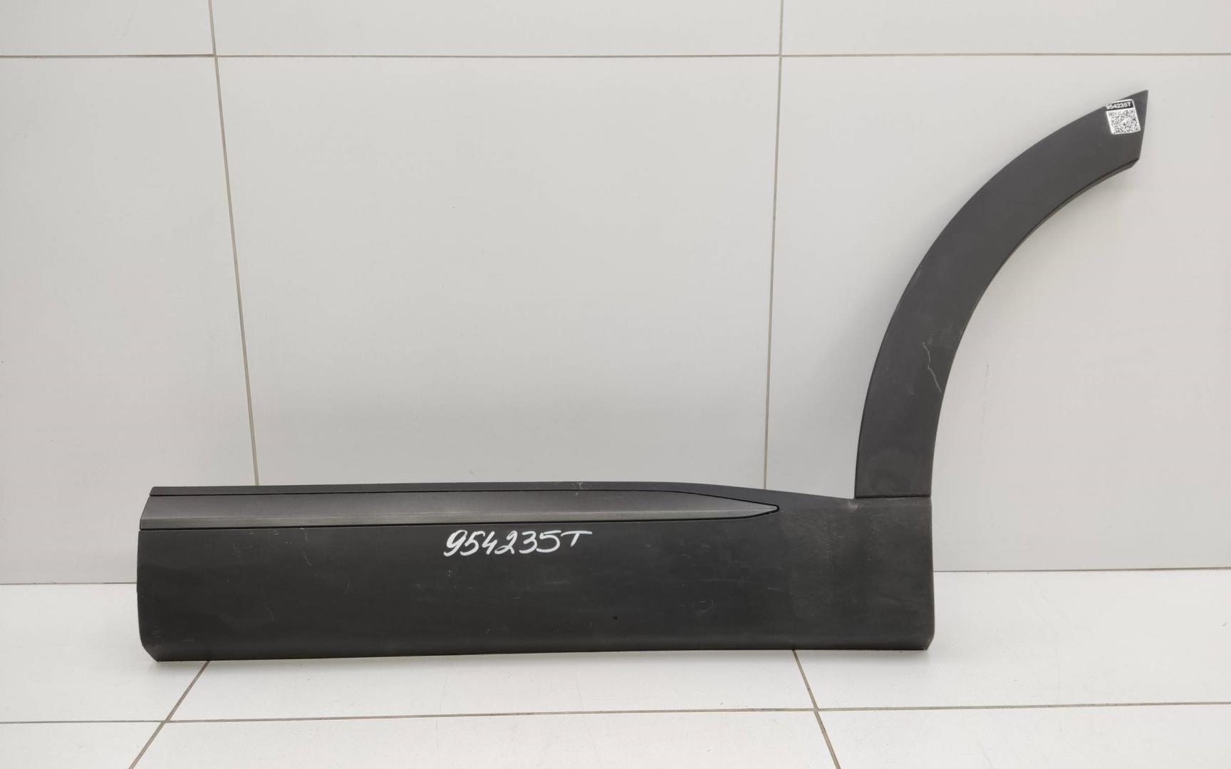 Накладка двери задней левой