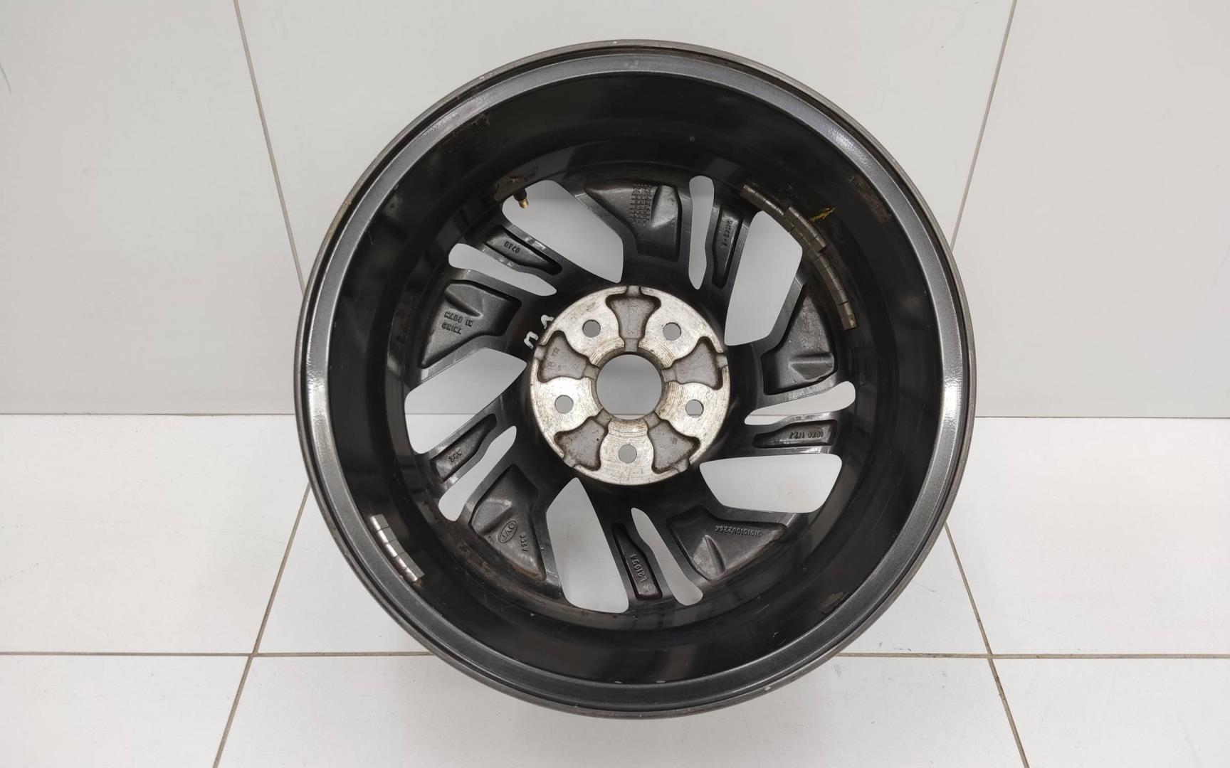 Диск колесный литой легкий сплав