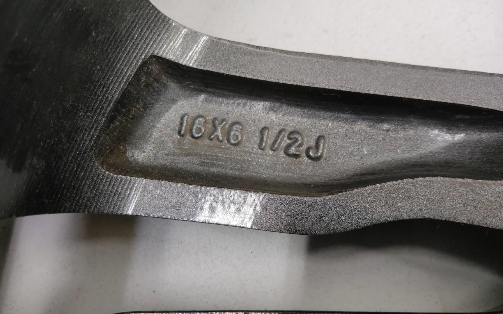 Диск колесный литой легкий сплав