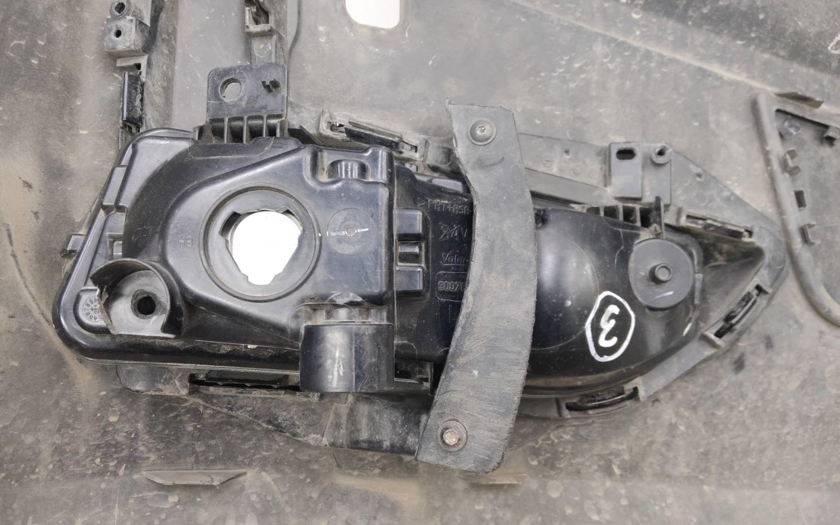 Бампер передний