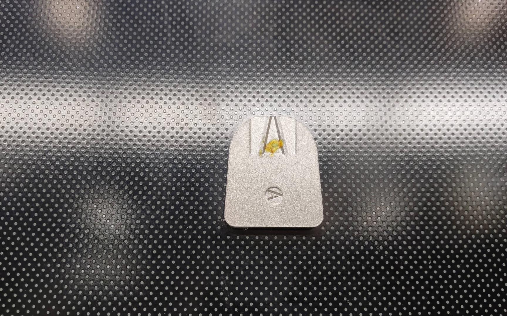 Стекло лобовое (ветровое)