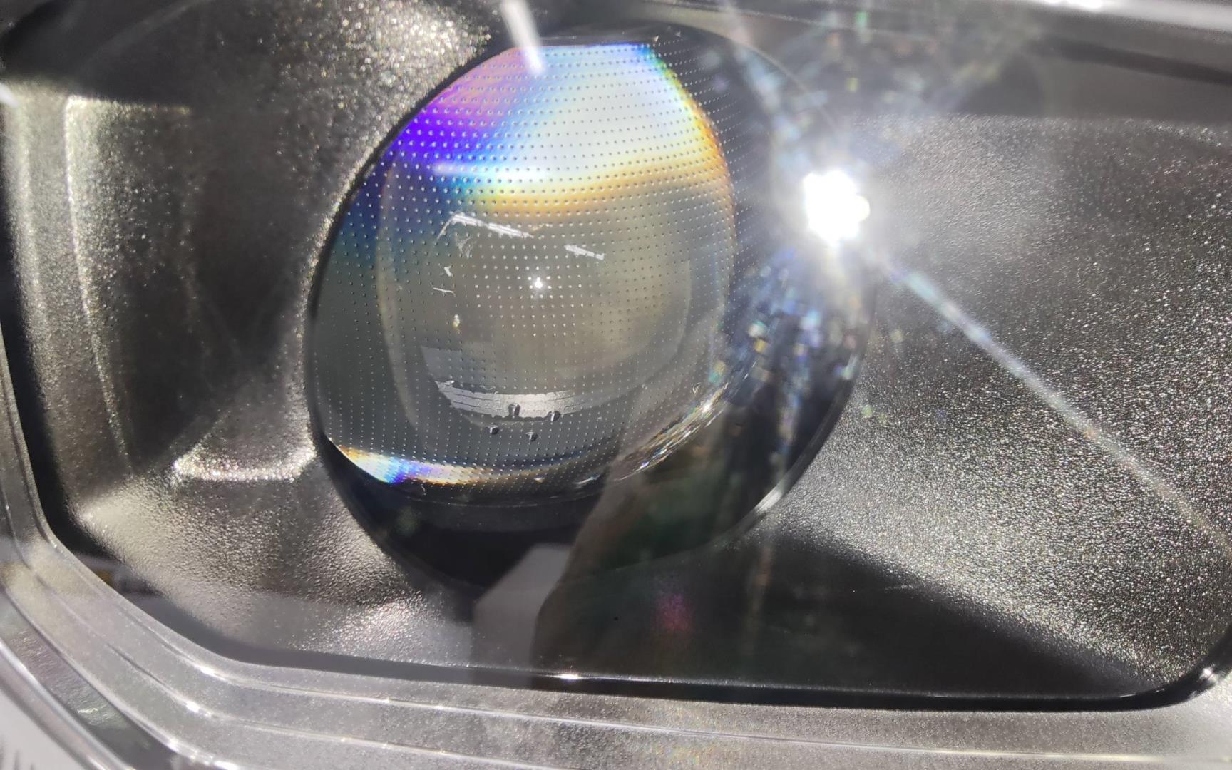 Фара дневного света правая (ходовые огни)