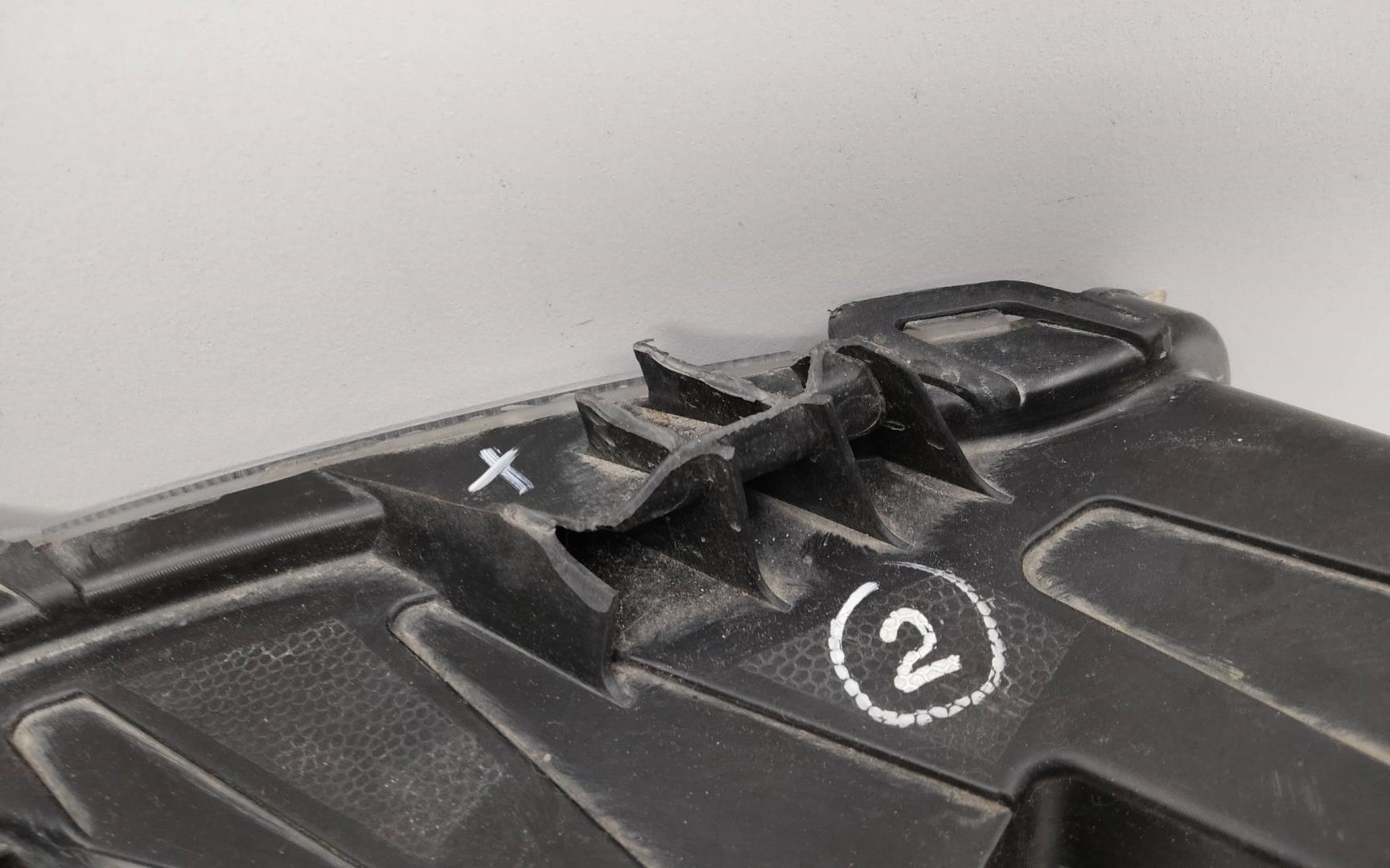 Фара противотуманная правая