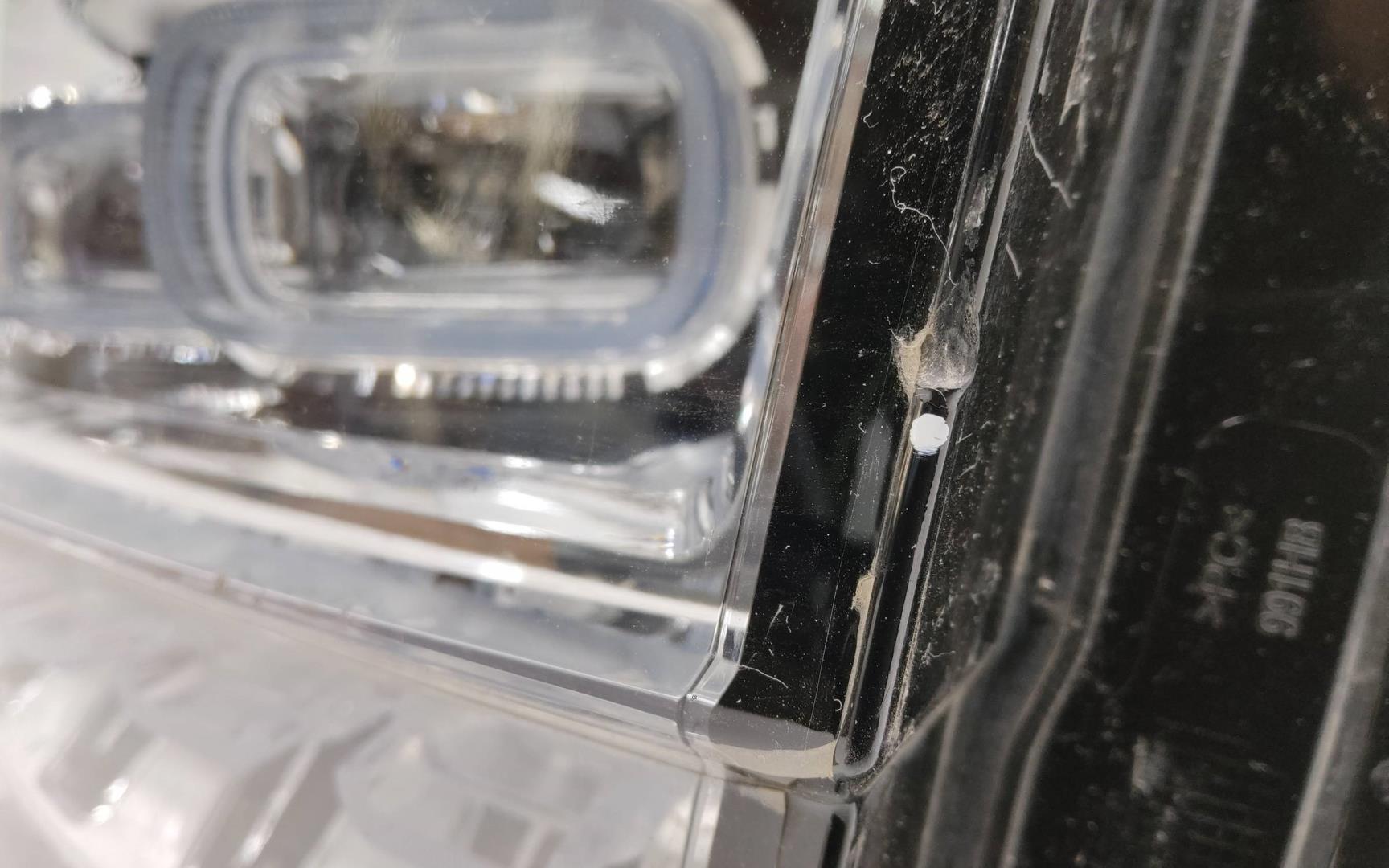 Фара правая