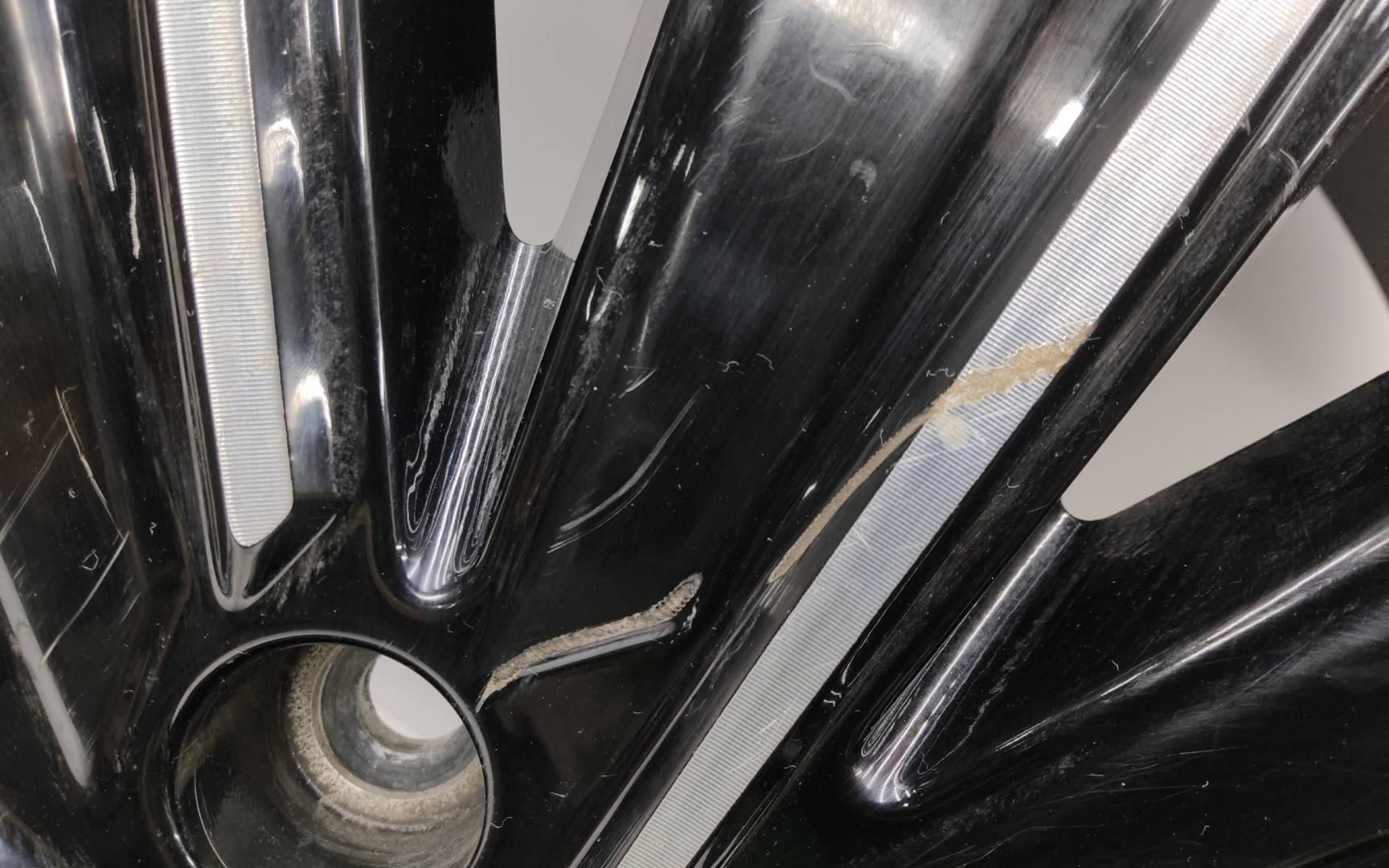 Диск колесный литой легкий сплав