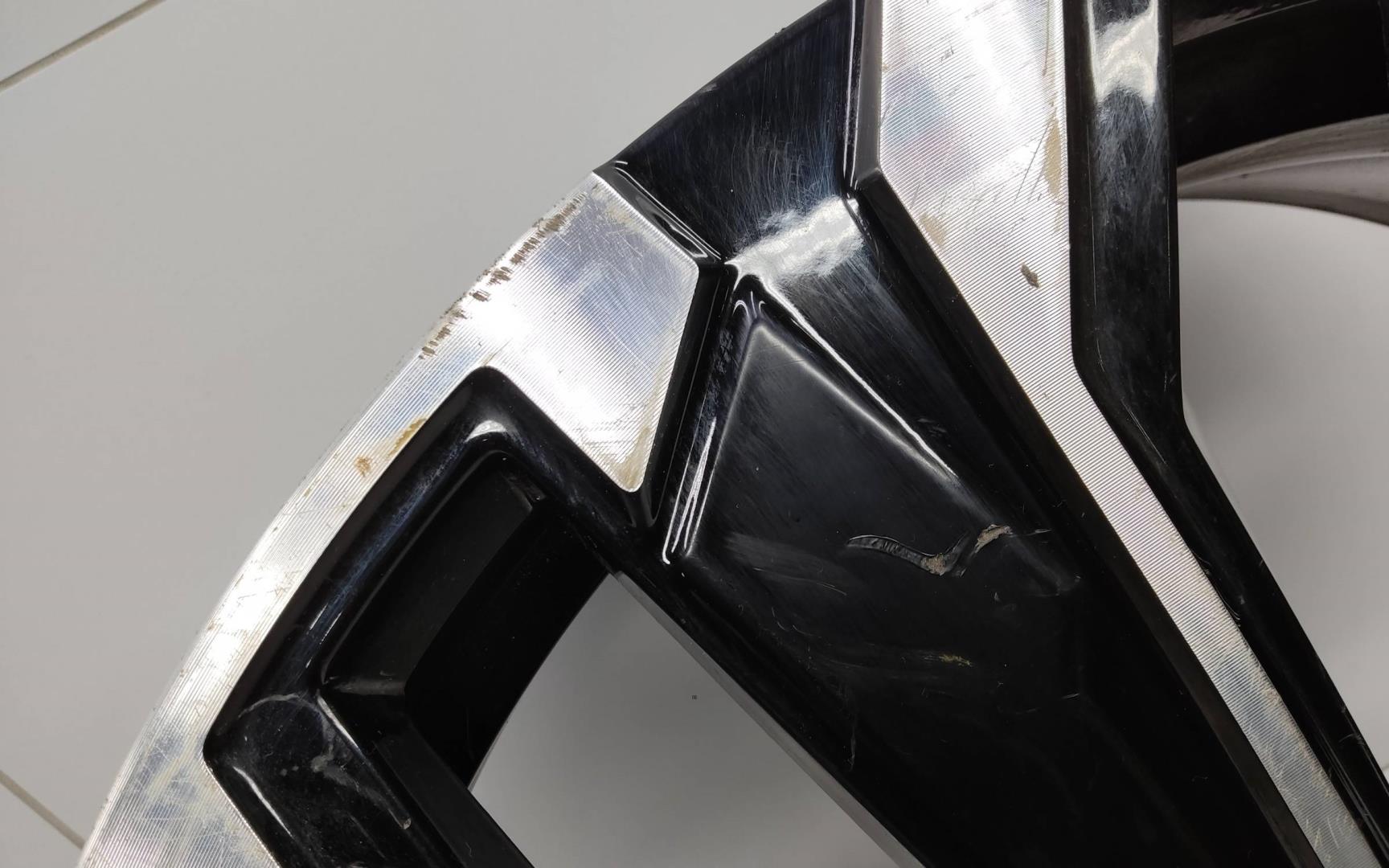 Диск колесный литой легкий сплав